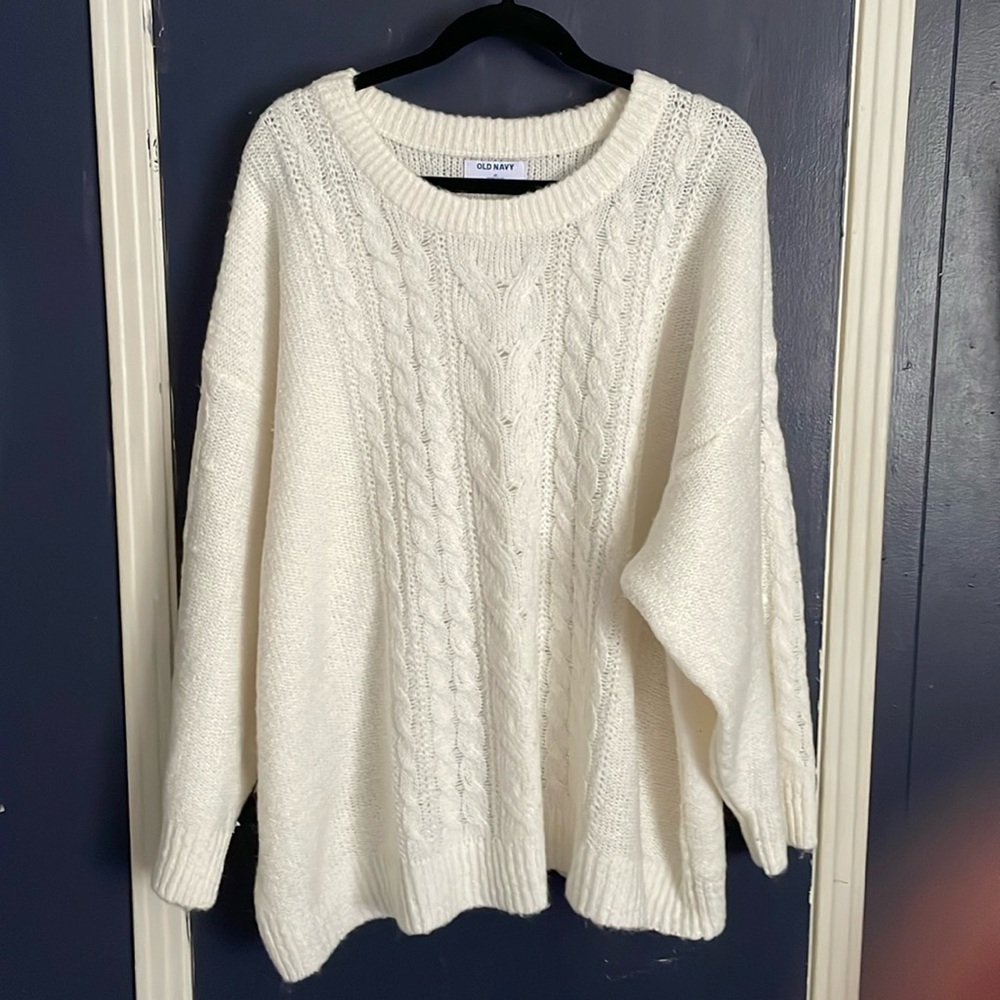 Winter white wool sweater NWOT